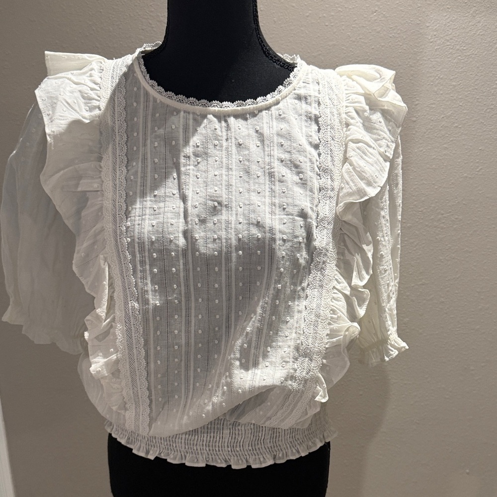 Elegant White Ruffled Women's Top